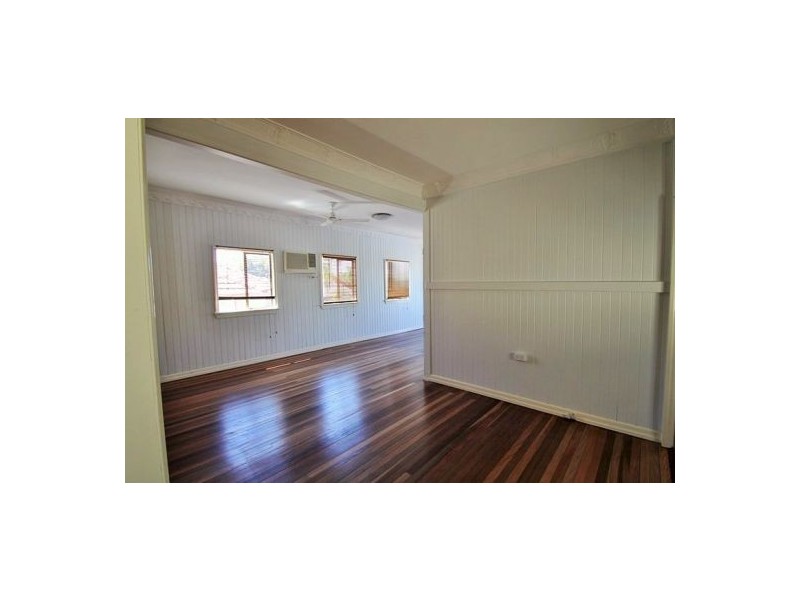 76 Macrossan. Avenue., Norman Park QLD 4170