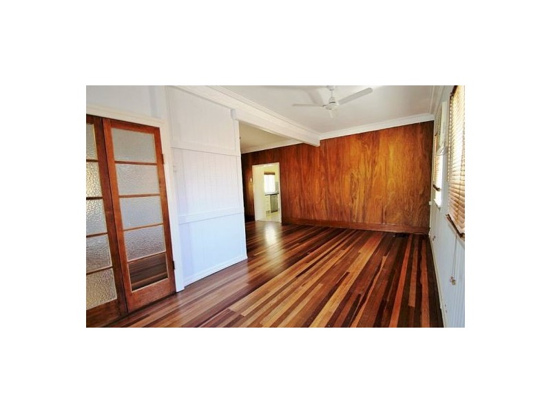 76 Macrossan. Avenue., Norman Park QLD 4170