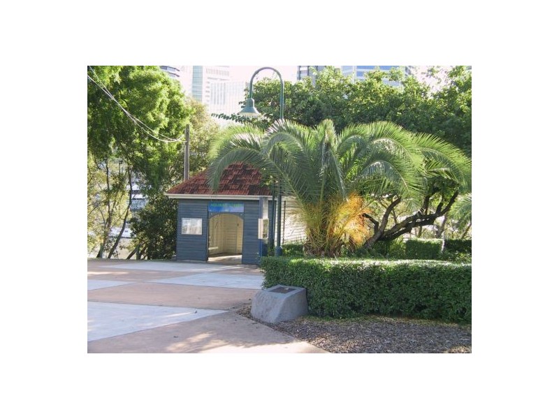 9/123 Main Street, Kangaroo Point QLD 4169