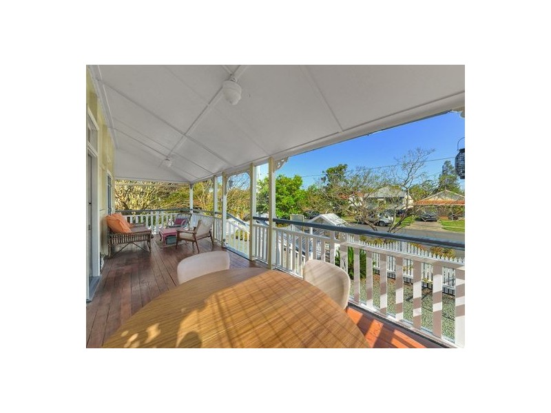 76. MAYNARD STREET, Woolloongabba QLD 4102