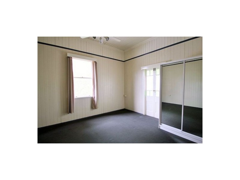 76. MAYNARD STREET, Woolloongabba QLD 4102