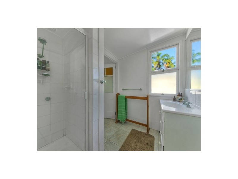 76. MAYNARD STREET, Woolloongabba QLD 4102