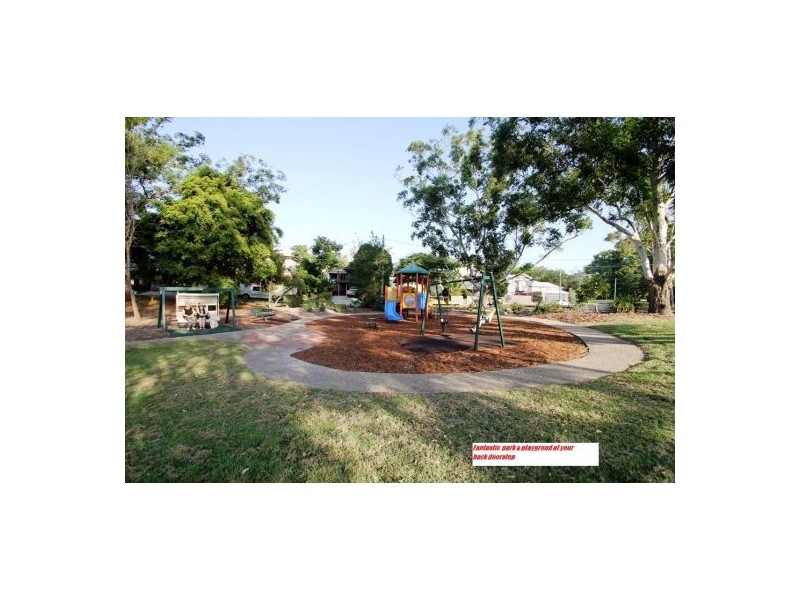 4/23 WOODVILLE PLACE, Annerley QLD 4103