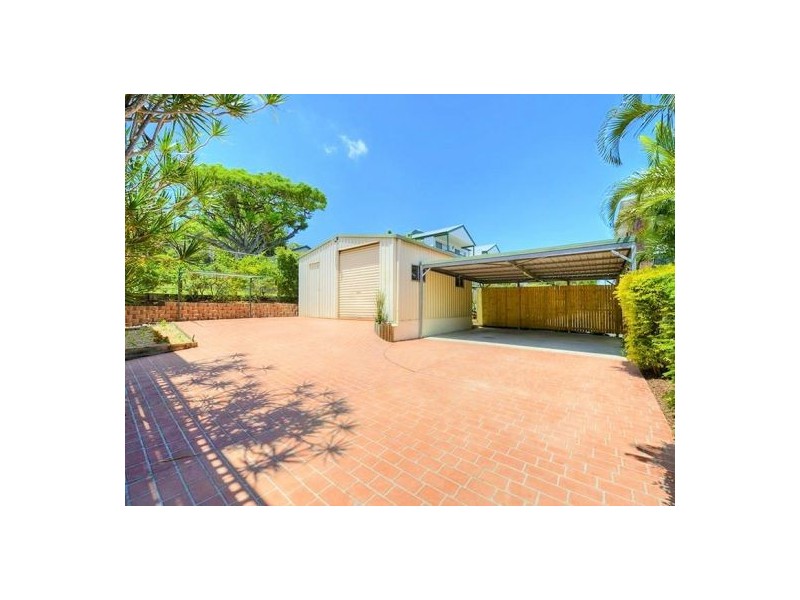 57 MACAULAY STREET, Coorparoo QLD 4151