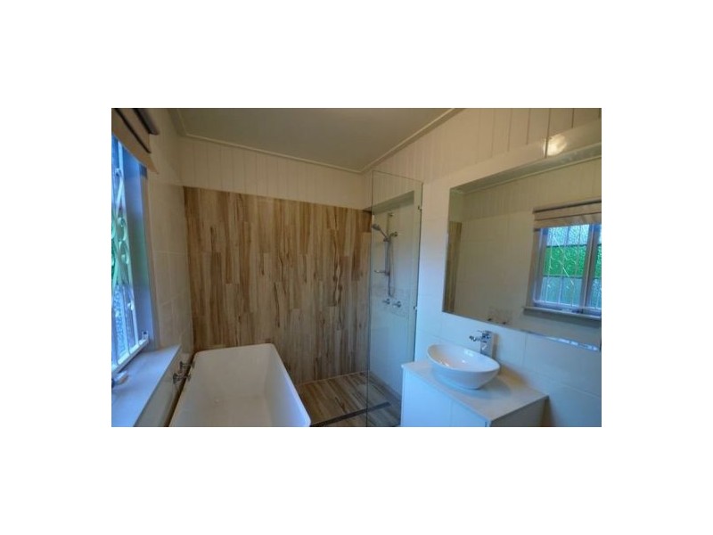 26 LISBURN STREET, East Brisbane QLD 4169