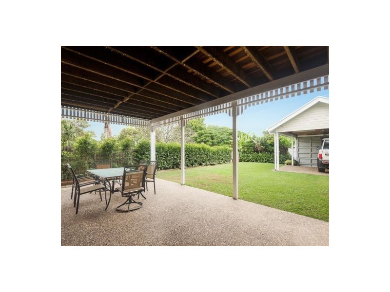 13 LONGLANDS ST, East Brisbane QLD 4169