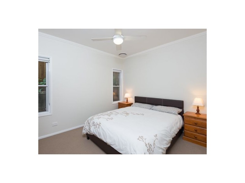 13 LONGLANDS ST, East Brisbane QLD 4169