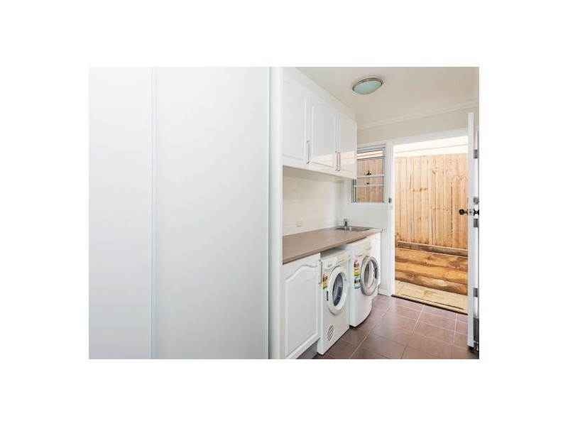 13 LONGLANDS ST, East Brisbane QLD 4169