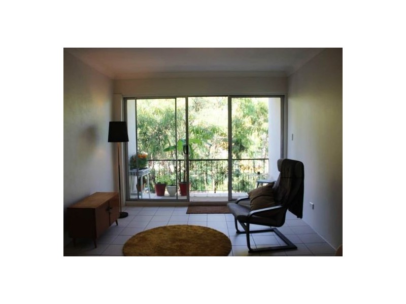 5.83 LINTON STREET, Kangaroo Point QLD 4169