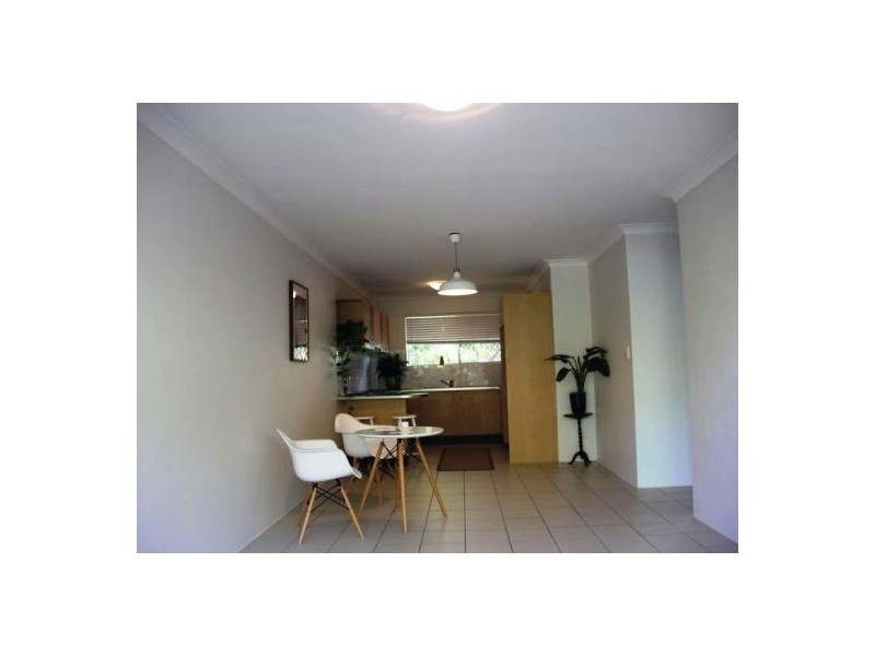 5.83 LINTON STREET, Kangaroo Point QLD 4169