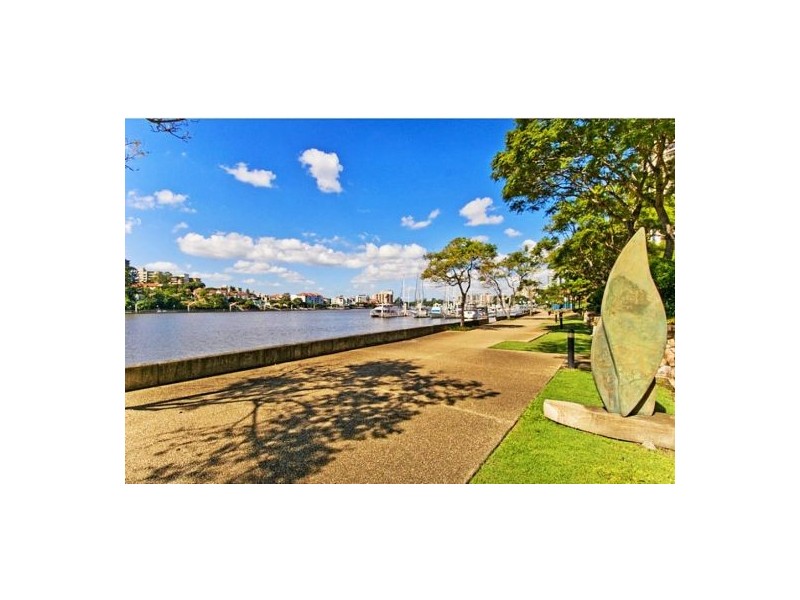 4002.56 WHARF STREET, Kangaroo Point QLD 4169