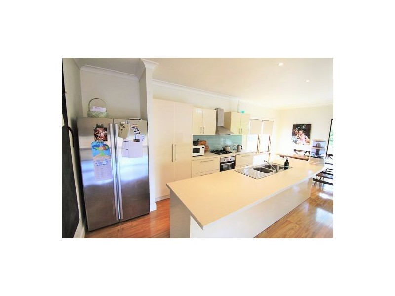 10 LINE STREET, Woolloongabba QLD 4102
