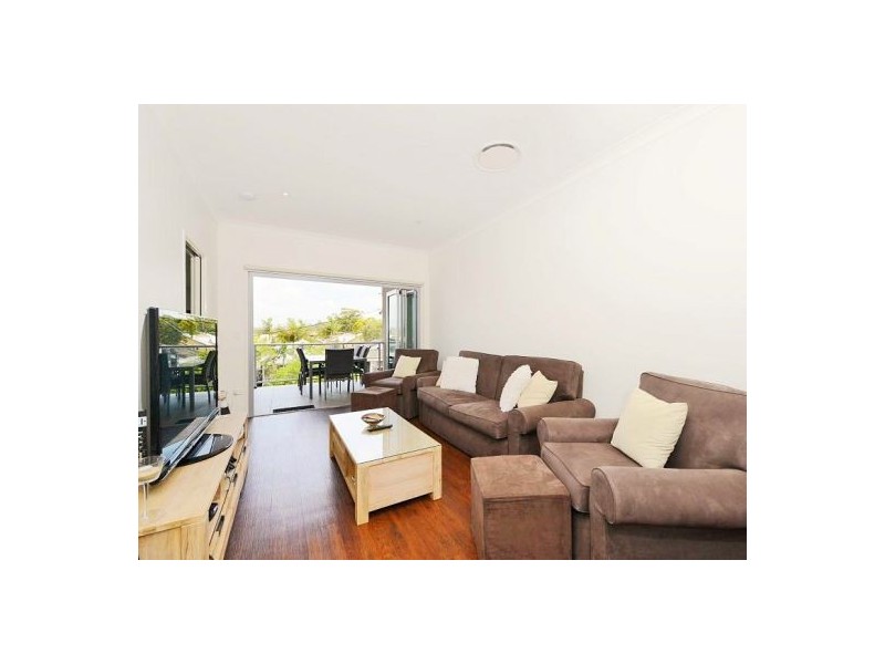 8/19 BARTON ROAD, Hawthorne QLD 4171