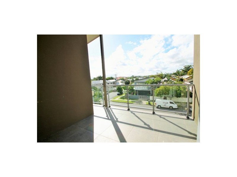 8/19 BARTON ROAD, Hawthorne QLD 4171