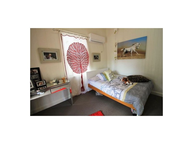 10. LINE STREET, Woolloongabba QLD 4102