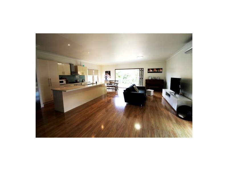 10. LINE STREET, Woolloongabba QLD 4102