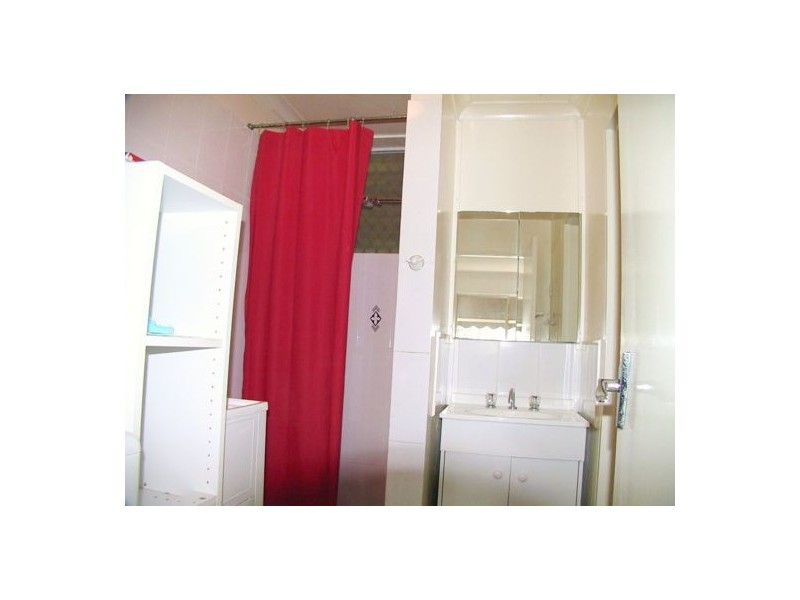 11.45 THORN STREET, Kangaroo Point QLD 4169