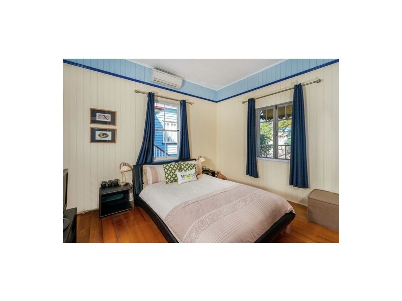 124 TOOHEY STREET, Kangaroo Point QLD 4169