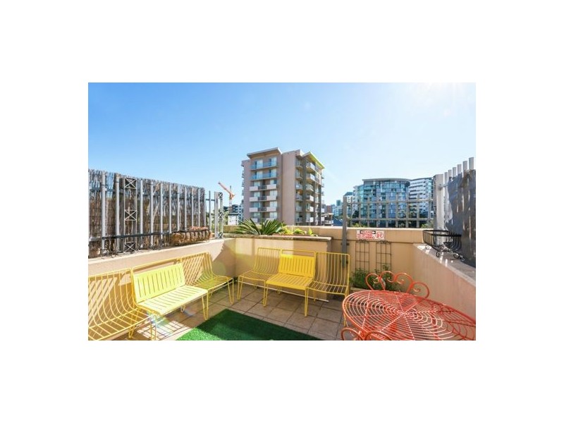 413.9 CASTLEBAR STREET, Kangaroo Point QLD 4169