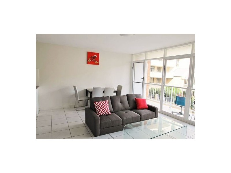 24/64 THORN STREET, Kangaroo Point QLD 4169