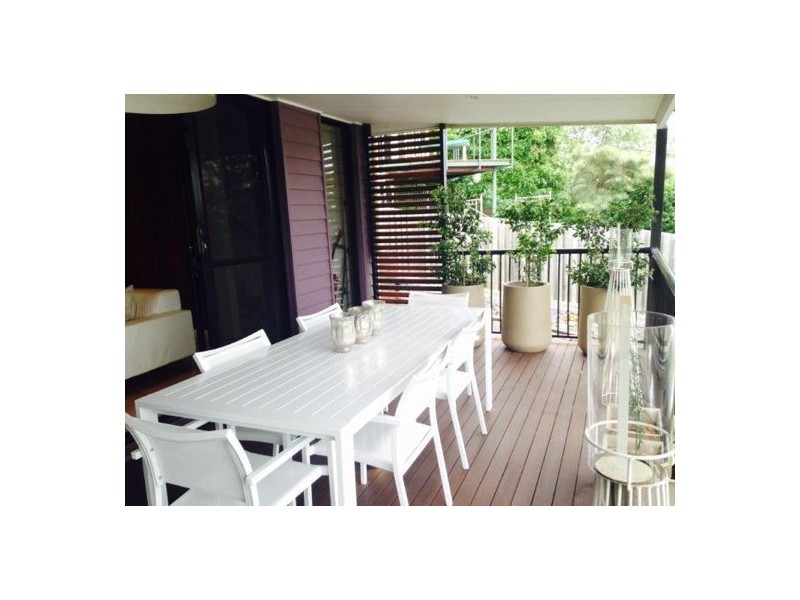 1/96 RAILWAY PARADE, Norman Park QLD 4170