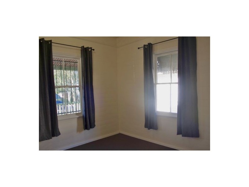 15 Witton Road, Indooroopilly QLD 4068