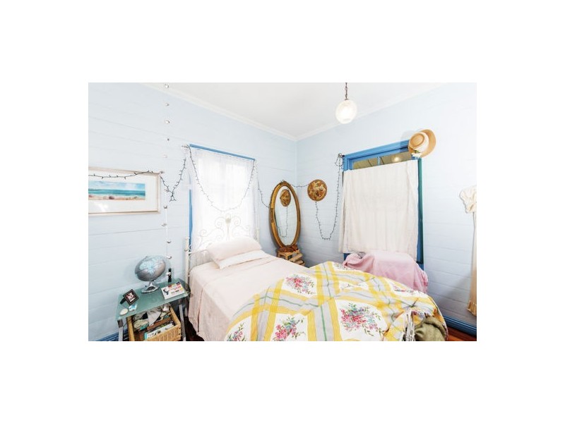 36. LOUISA STREET, Highgate Hill QLD 4101