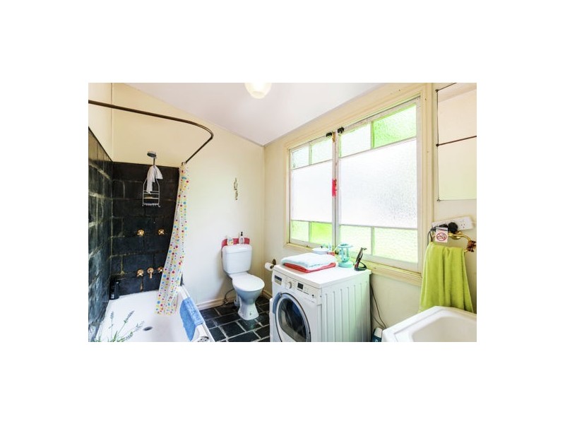 36. LOUISA STREET, Highgate Hill QLD 4101