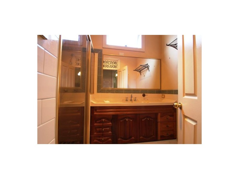 81 LYTTON RD, East Brisbane QLD 4169