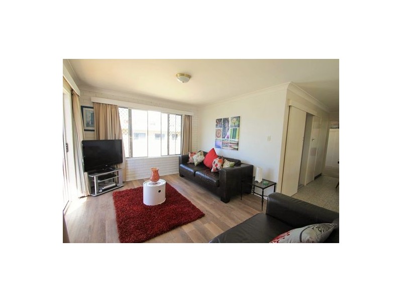 4.1 WARNE TERRACE, Kings Beach QLD 4551