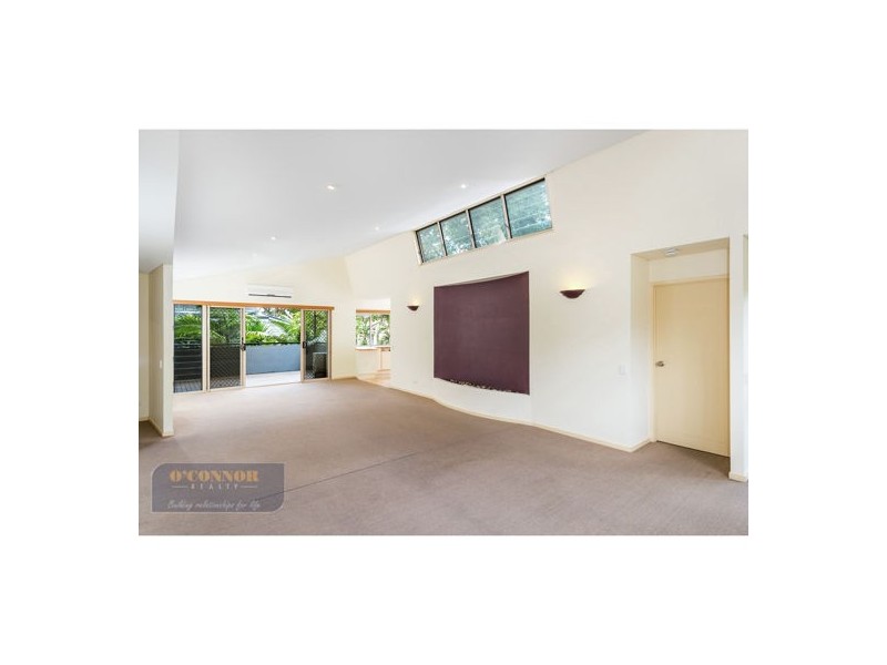 28 Churchill Street, Woolloongabba QLD 4102