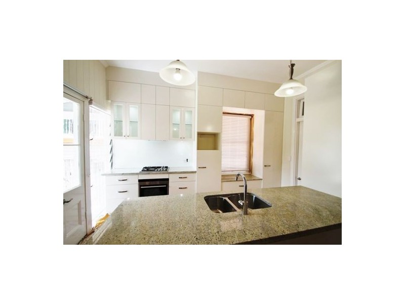 21 GEELONG STREET, East Brisbane QLD 4169