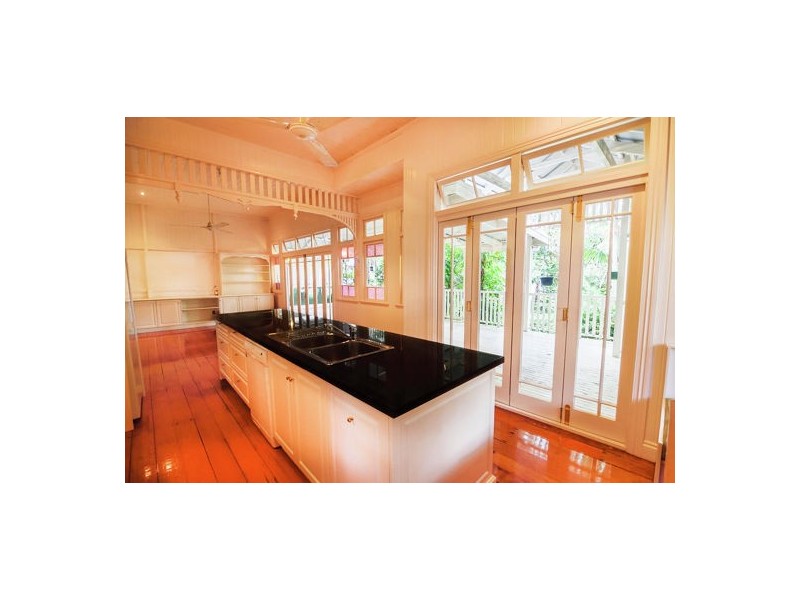 44 Barker Street, East Brisbane QLD 4169