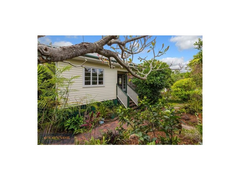 108 Esher Street, Holland Park West QLD 4121