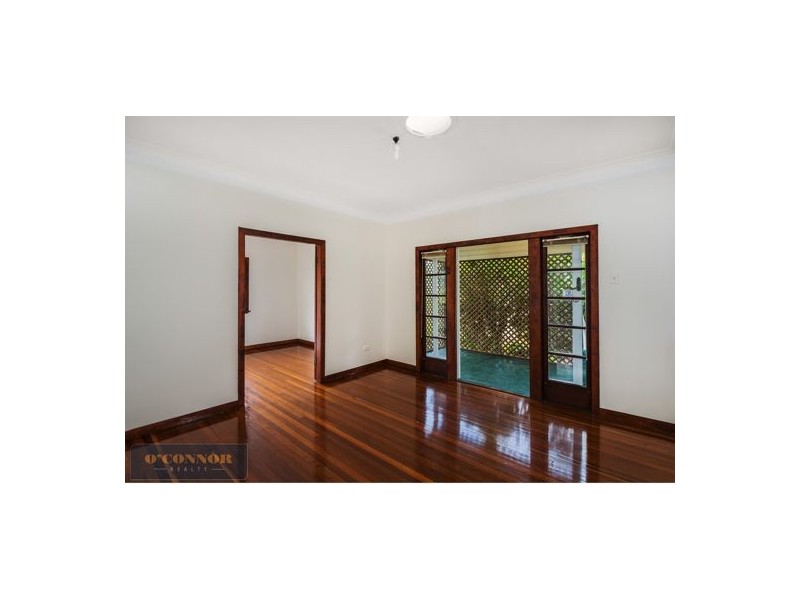 108 Esher Street, Holland Park West QLD 4121