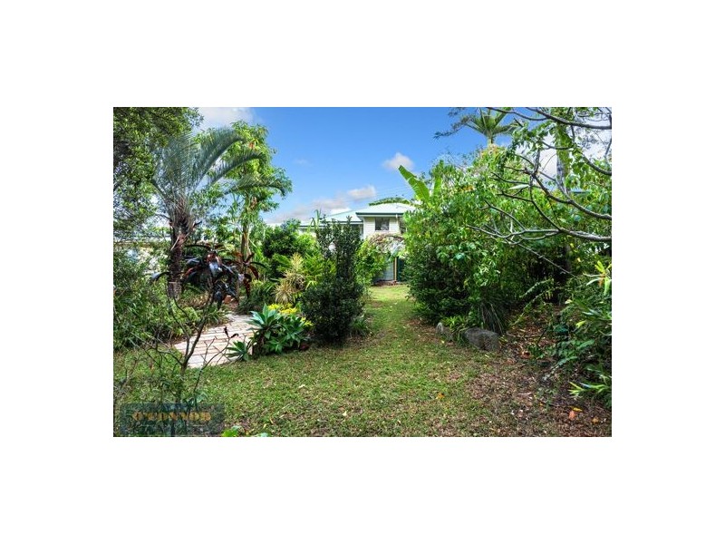 108 Esher Street, Holland Park West QLD 4121