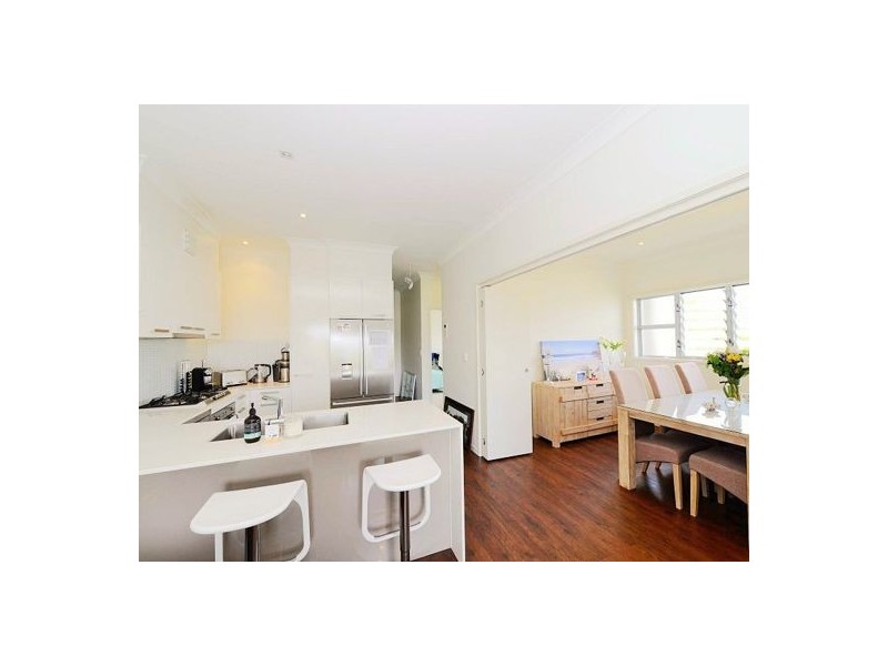 9.18 BARTON STREET, Hawthorne QLD 4171