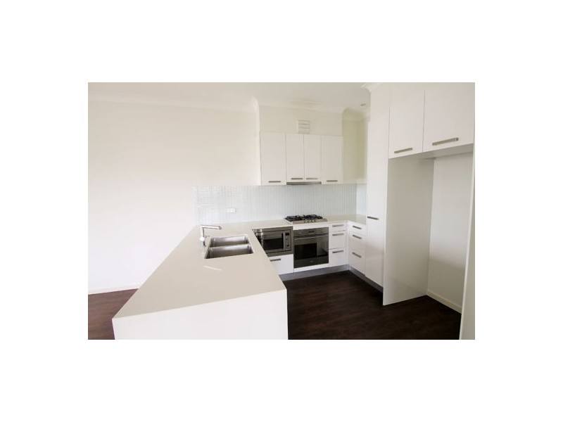 9.18 BARTON STREET, Hawthorne QLD 4171