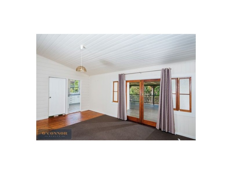 15 Witton Road, Indooroopilly QLD 4068