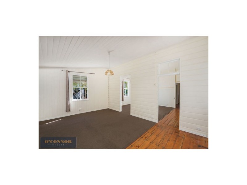 15 Witton Road, Indooroopilly QLD 4068