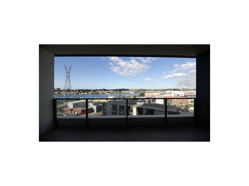 1095/12 Longland Street, Newstead QLD 4006