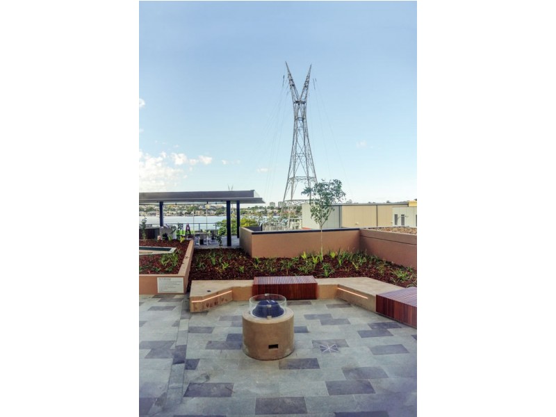 1095/12 Longland Street, Newstead QLD 4006