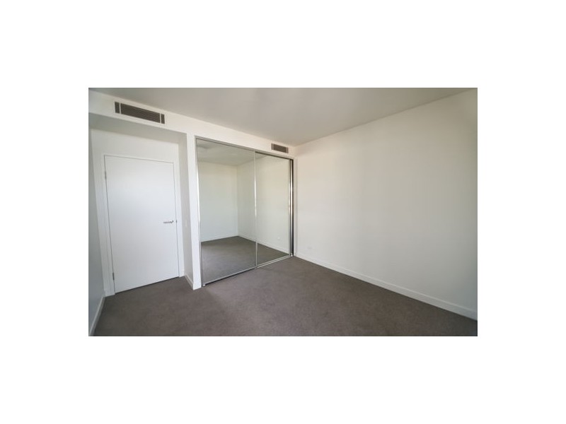 1095/12 Longland Street, Newstead QLD 4006