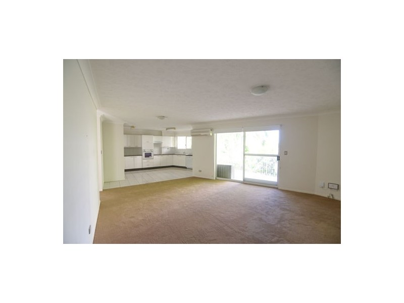 7.96 DORNOCH TCE, Highgate Hill QLD 4101