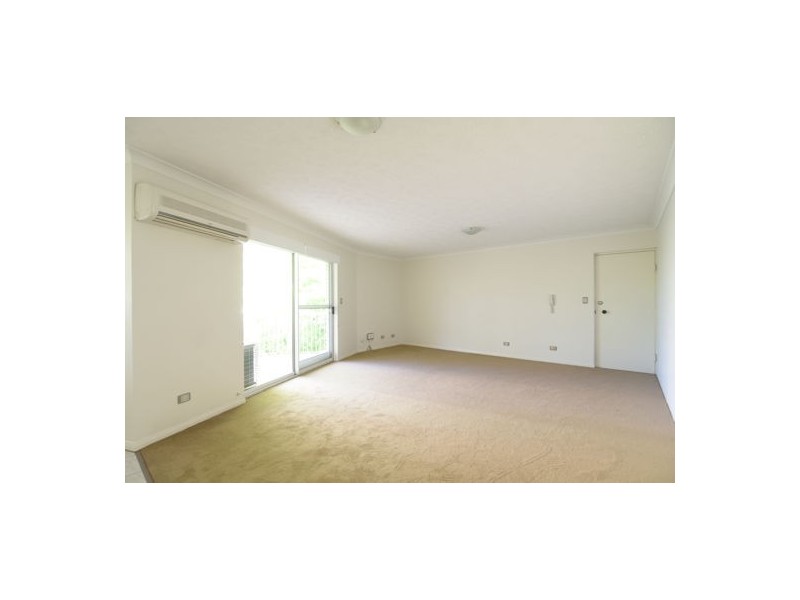 7.96 DORNOCH TCE, Highgate Hill QLD 4101