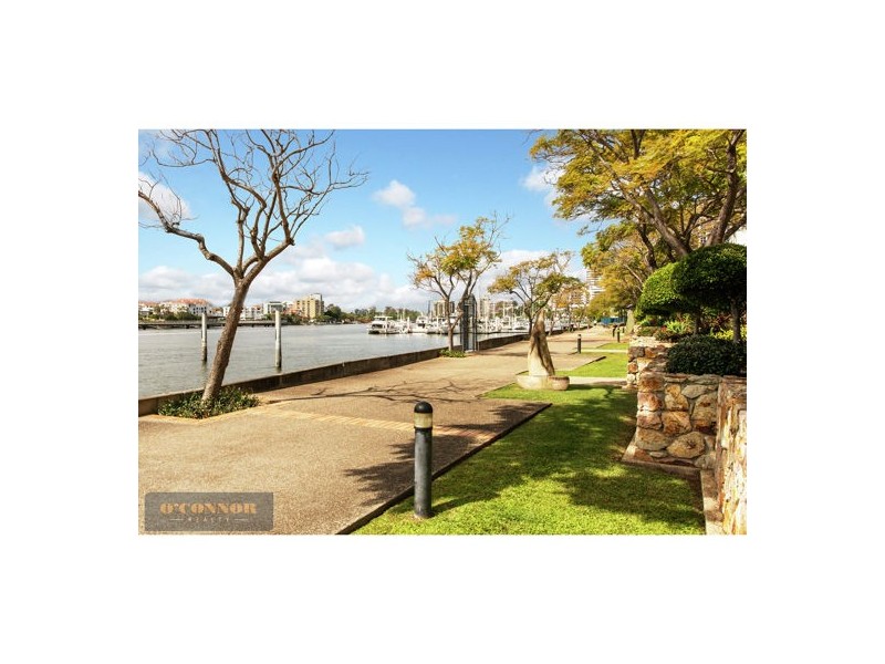 4014.56 WHARF STREET, Kangaroo Point QLD 4169
