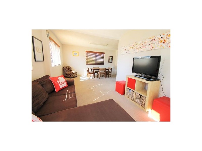 8/63 NORTHCOTE STREET, East Brisbane QLD 4169