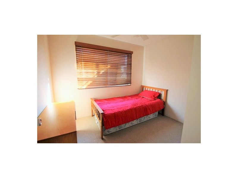 8/63 NORTHCOTE STREET, East Brisbane QLD 4169