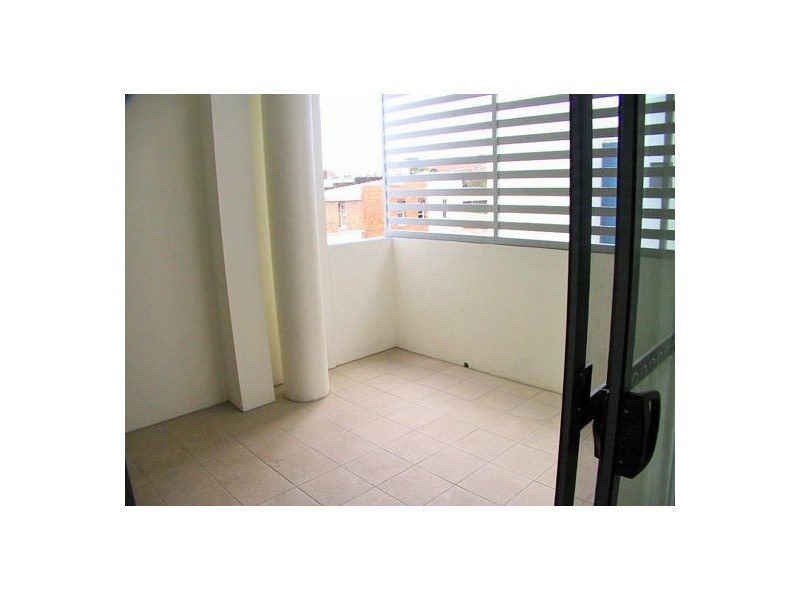 210.803. STANLEY STREET, Woolloongabba QLD 4102
