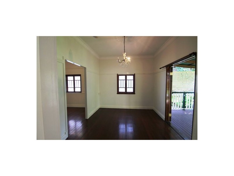 54 CLARENDON STREET, East Brisbane QLD 4169